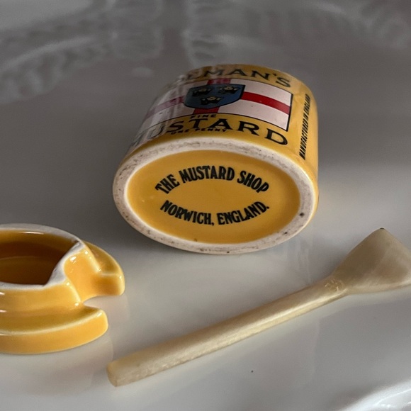 Vintage Ceramic Colman's Mustard Penny Pot with Mustard Spoon - Picture 10 of 11